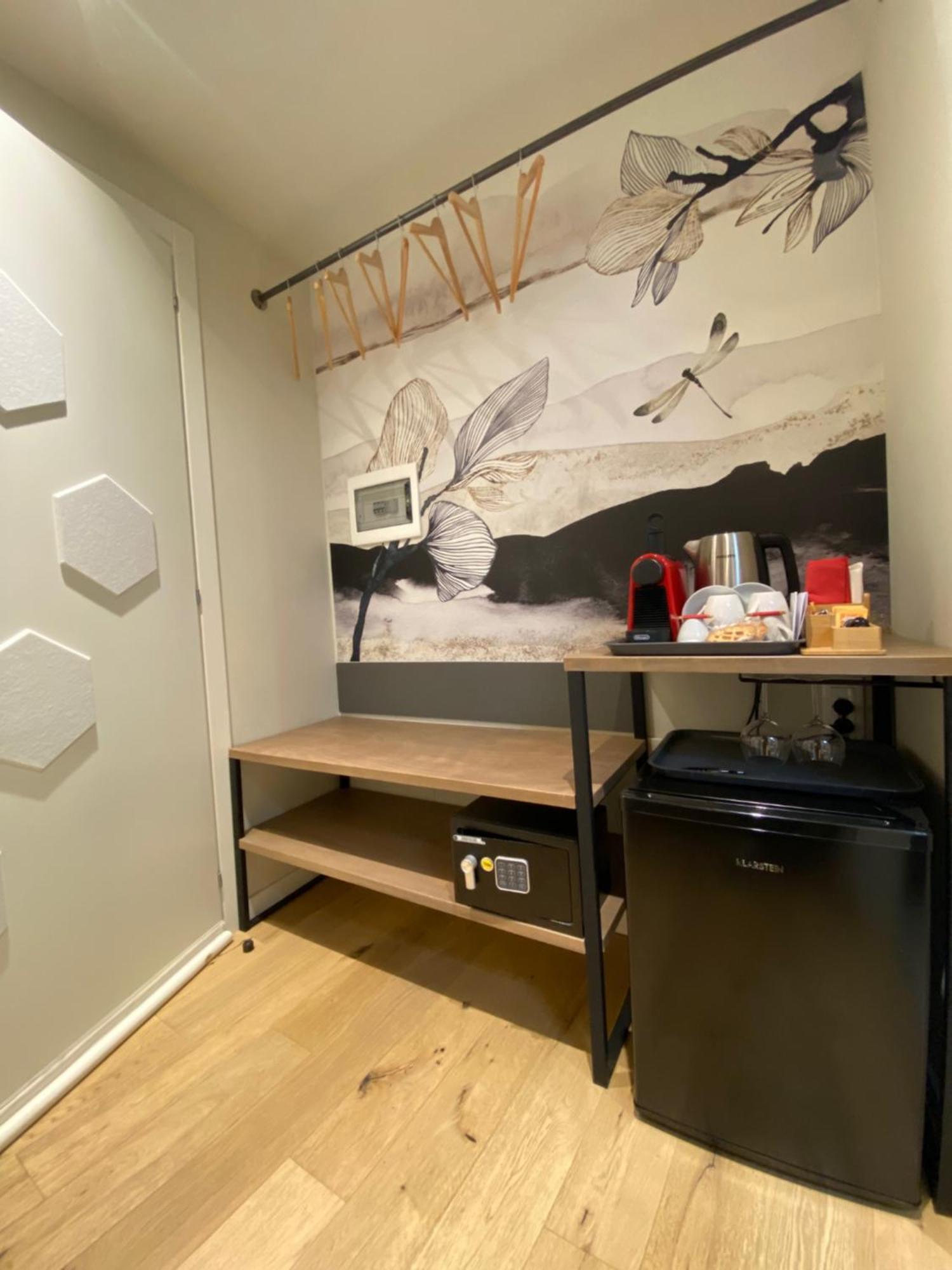 Malvezzi24 Boutique Rooms Desenzano del Garda Buitenkant foto