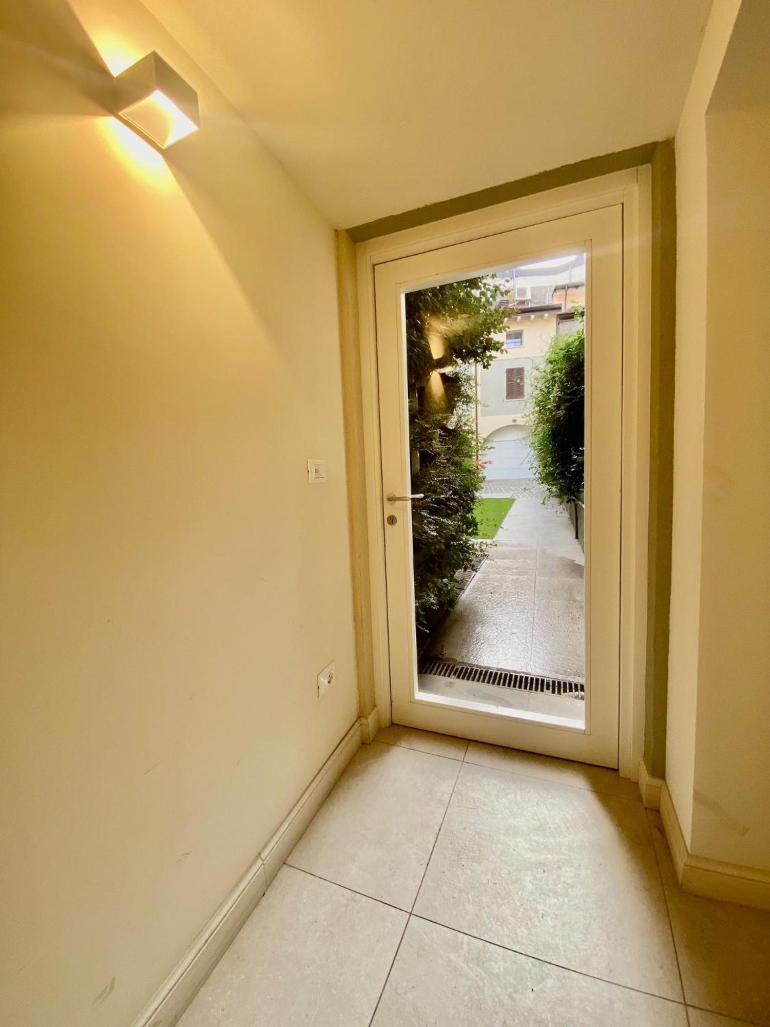 Malvezzi24 Boutique Rooms Desenzano del Garda Buitenkant foto