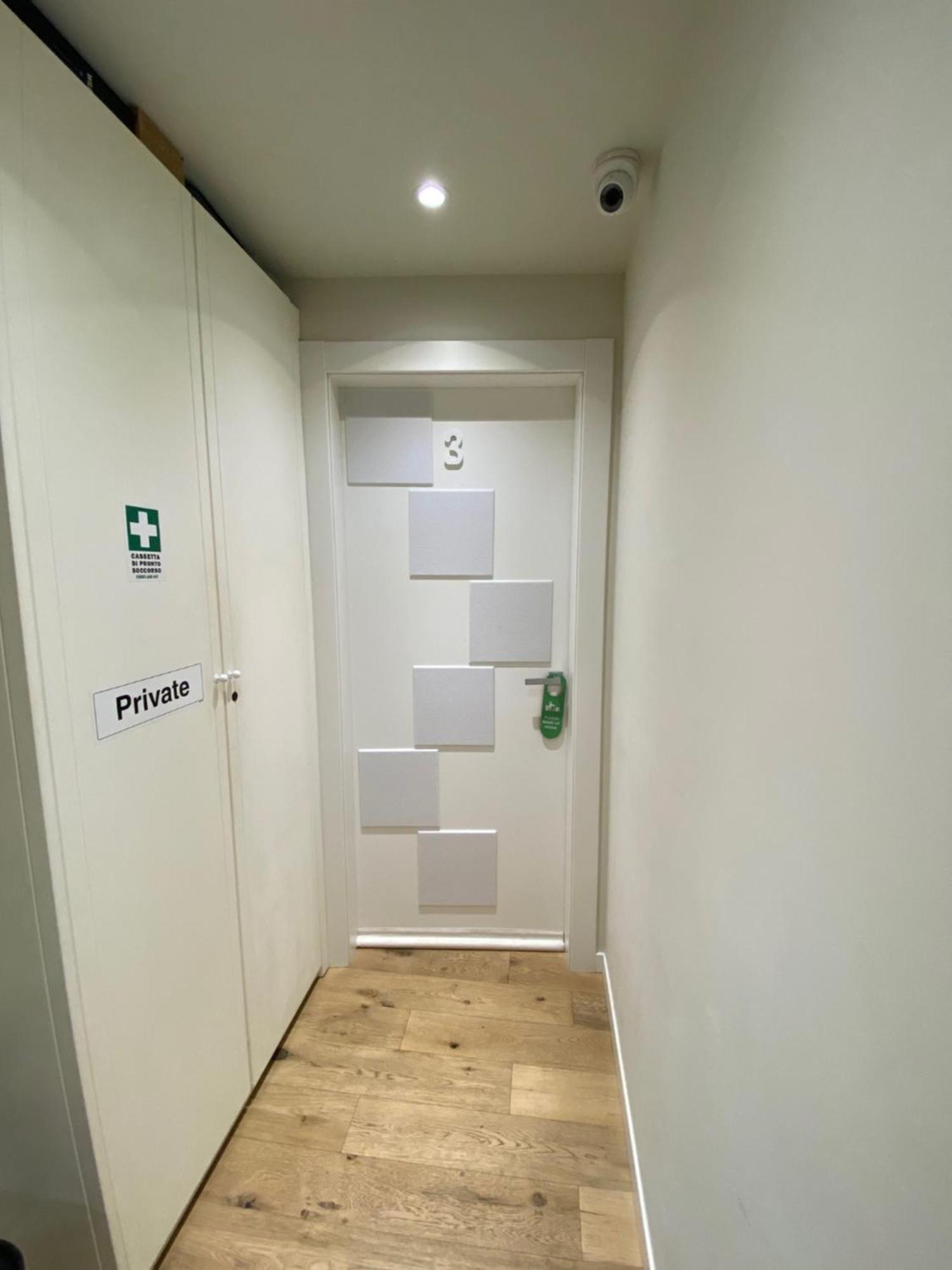 Malvezzi24 Boutique Rooms Desenzano del Garda Buitenkant foto