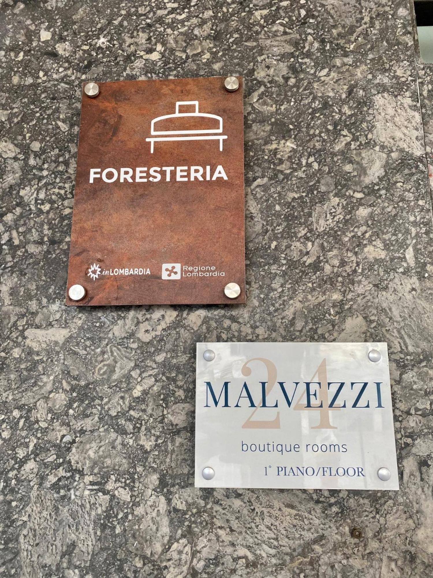 Malvezzi24 Boutique Rooms Desenzano del Garda Buitenkant foto