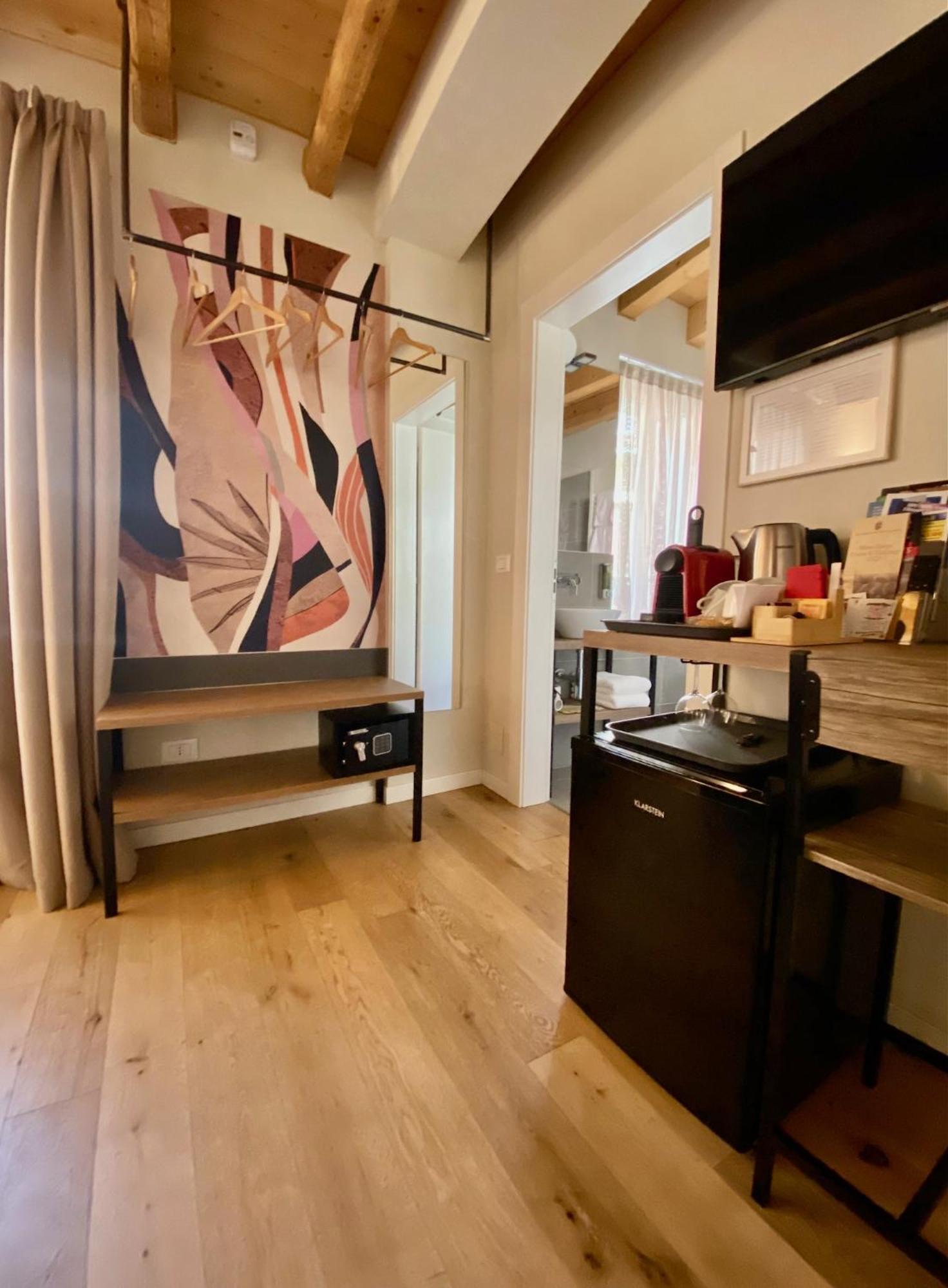 Malvezzi24 Boutique Rooms Desenzano del Garda Buitenkant foto